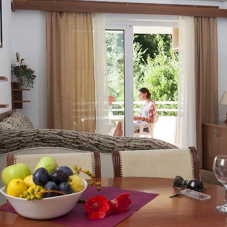 Htp Velika Plaza Ulcinj Hotell Rum bild