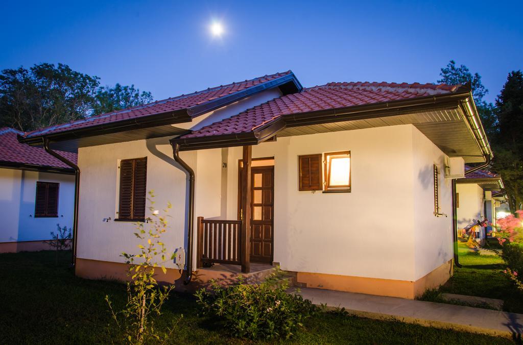 Htp Velika Plaza Ulcinj Hotell Rum bild