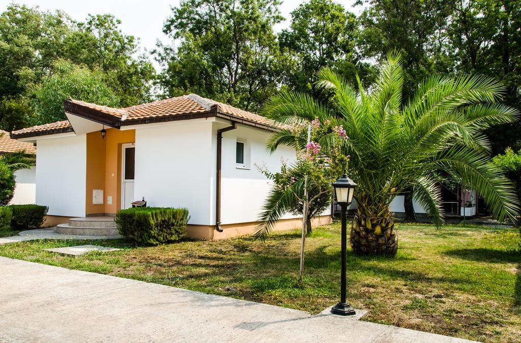 Htp Velika Plaza Ulcinj Hotell Exteriör bild
