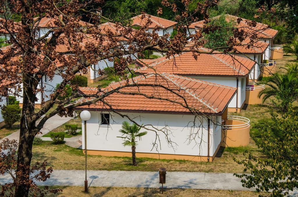 Htp Velika Plaza Ulcinj Hotell Exteriör bild