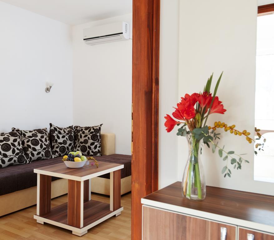 Htp Velika Plaza Ulcinj Hotell Rum bild