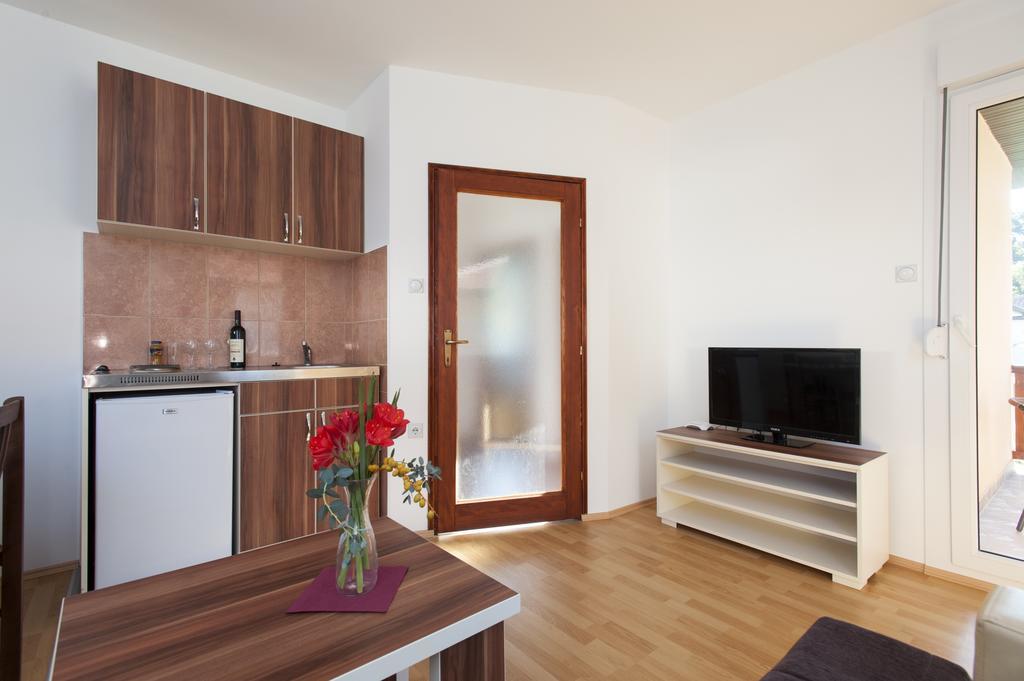 Htp Velika Plaza Ulcinj Hotell Rum bild