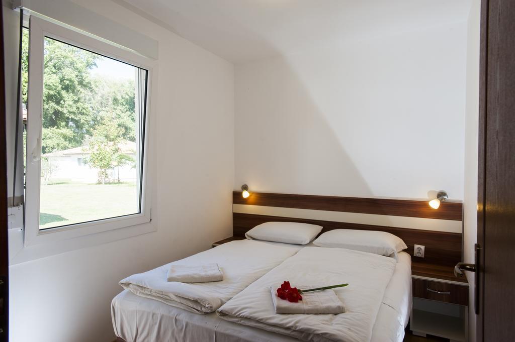 Htp Velika Plaza Ulcinj Hotell Rum bild