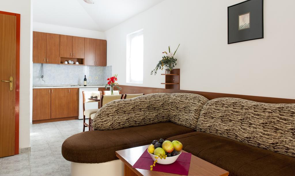 Htp Velika Plaza Ulcinj Hotell Rum bild