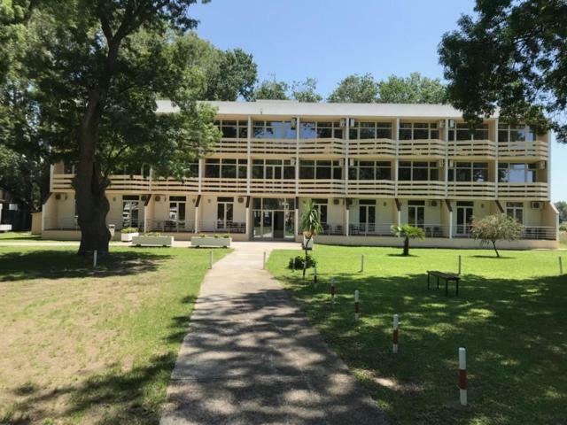Htp Velika Plaza Ulcinj Hotell Exteriör bild